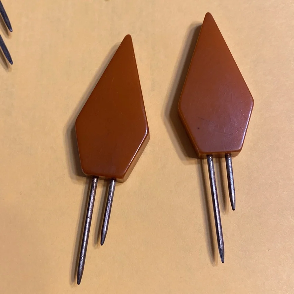 Vintage Butterscotch Bakelite Corn Cob Holders
